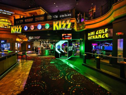 original_kiss-monster-mini-golf-VLV0-548f4b119d8125d.jpg