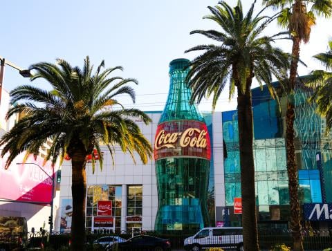 original_coca-cola-store_FB732963-EA36-4A3F-D8F44EACA779B753-fb7325a9a47b971.jpg