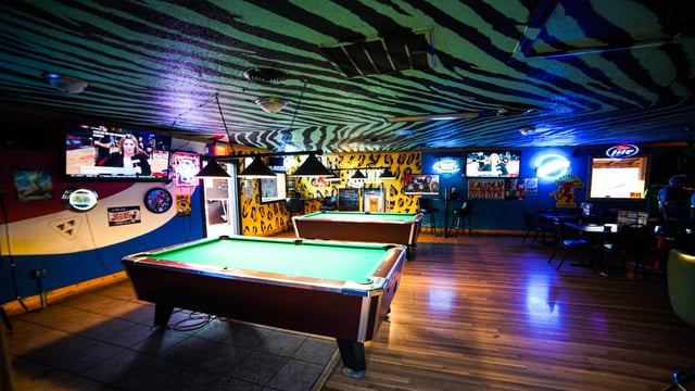 Pooltables-Background.jpg
