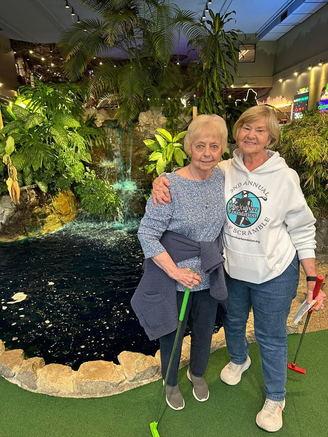 indoor mg with ladies.jpeg