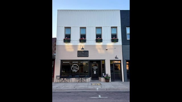 cropped-Bread and Vine header.jpg