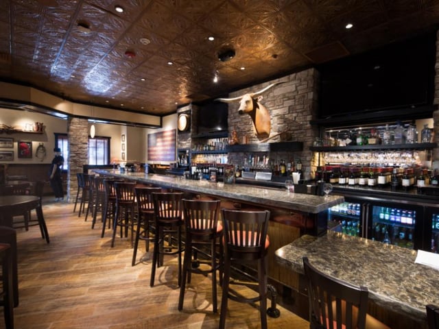 8343-Bar.jpg