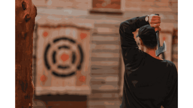 Stumpy's Hatchet House Jacksonville- Axe Throwing