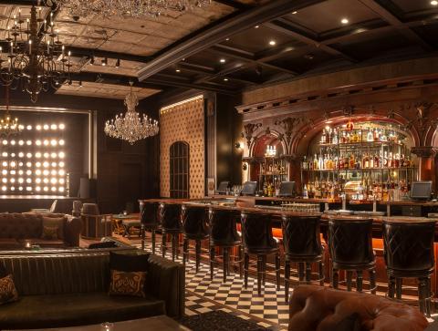 original_Barbershop-Bar-cosmo_CFA1C9C3-EC35-662D-B2DFA483ED623DD6-cfa1c35ea19d686.jpg