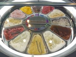 Pete-s-Ice-Cream-Flavors_BCD3F281-EDA8-E24C-2F7F84C7BC725AB6-bcd3f232dcfb806_bcd3f469-9bfb-8d38-28f975064af9ce88.jpg