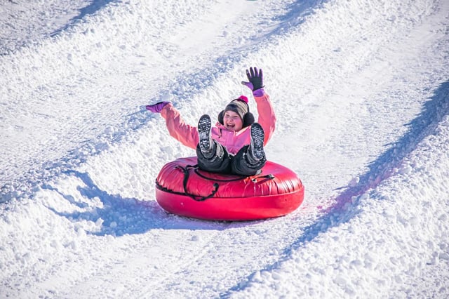 Montage_Mountain_2023_Tubing_01 (1).jpg