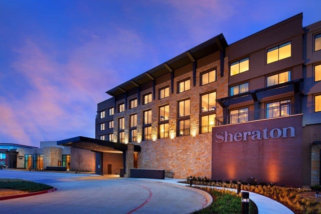 McKinney-Sheraton-Exterior_BB2E7D49-5056-A36F-23BBF5FDBBC29241-bb2e7c515056a36_bb2e7db4-5056-a36f-235c894cef7c0d2c.jpg