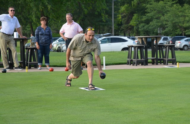 lawn bowling 2 small