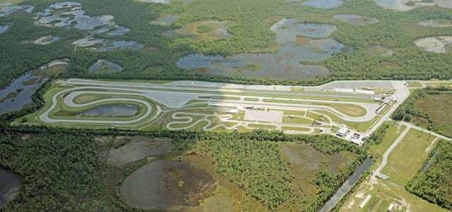 D- 800_6979 SG Color