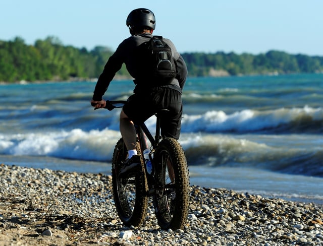 150912 Fat Tire1 (002)