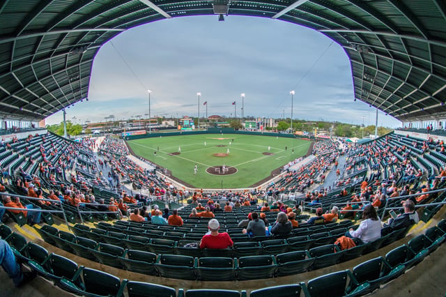 UFCU-Disch-Falk-Field-Interior