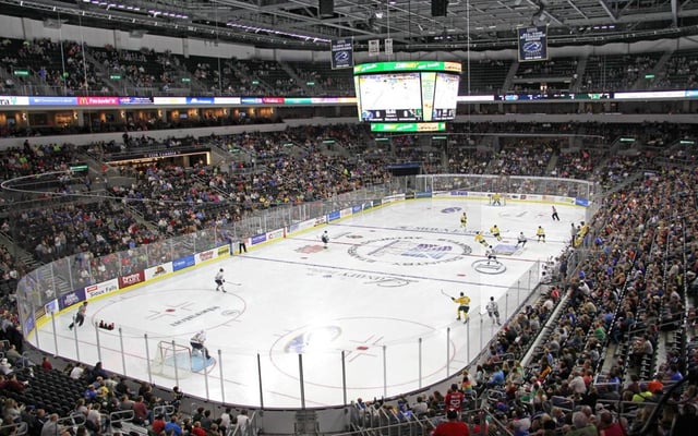 Denny sanford premier rink (1)