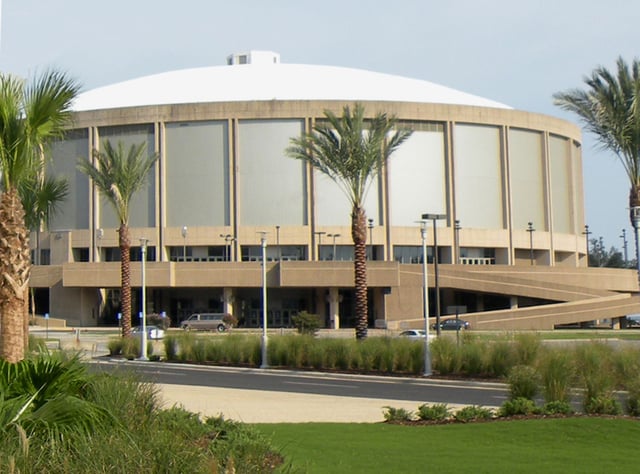 Mississippi Coast Coliseum & Convention Center building.jpeg