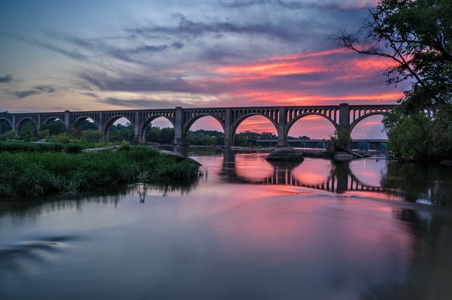 James_River_at_sunset_Chris_Johnson-720x480-fd25e9d8-db09-4a7b-b28f-391e62325c28.png