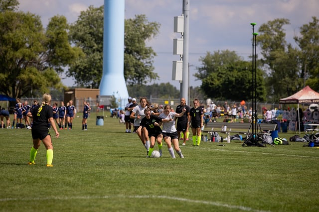 Helder Park girls soccer - WMSC.jpg