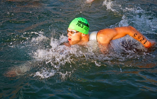 2019 IRONMAN 70.3 Solo Swimmer