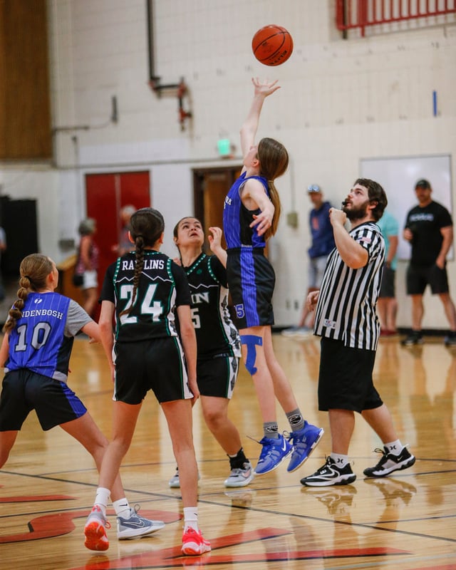 BracketsBasketball_D1X1465.jpg