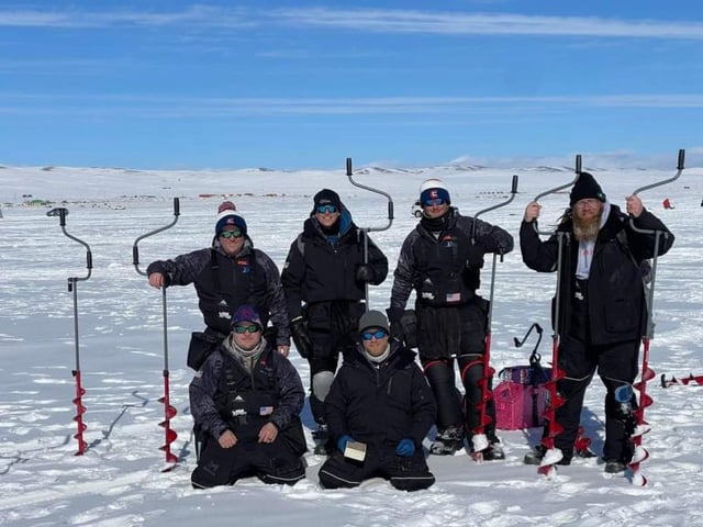 ice fishing.jpg