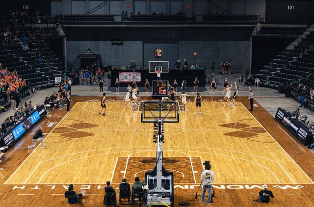 Monument basketball.jpg