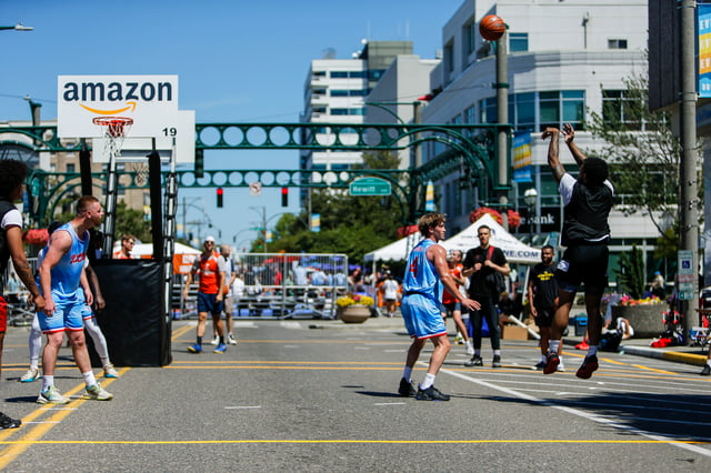 Everett 3on3 pic 4.jpg