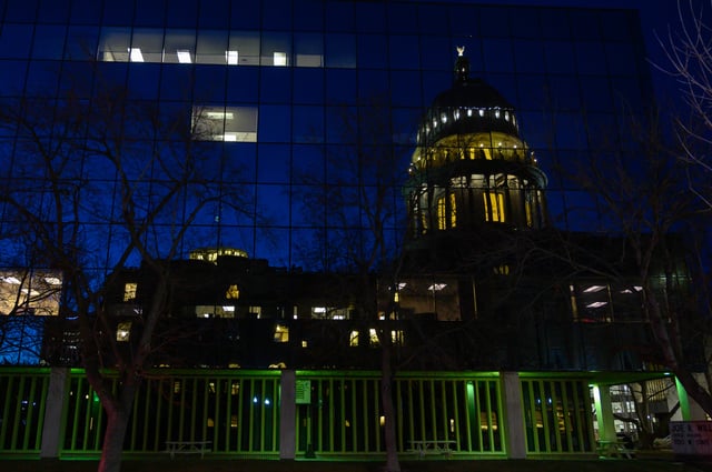 Capitol Building Reflection- Brett Sayles.jpg