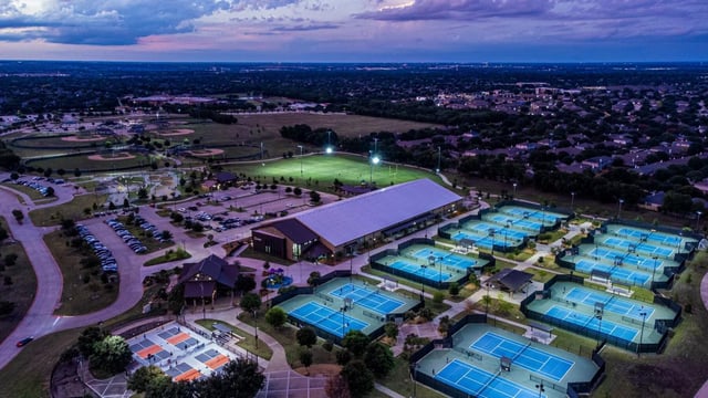 Large_JPG_The_Courts_of_McKinney_Aerial_Full_Right_cd369314-c845-4911-b396-3a693621ff6e.jpg