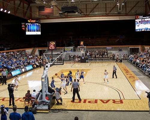 Barnett-Fieldhouse-at-The-Monument-67c750b9c1.jpg