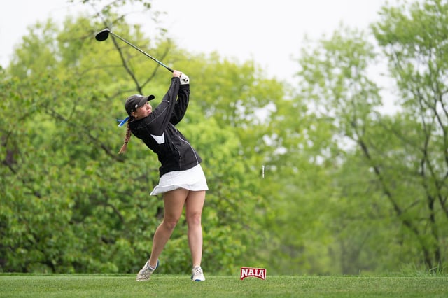 NAIA25-WGolf-13May1975 (1).jpg