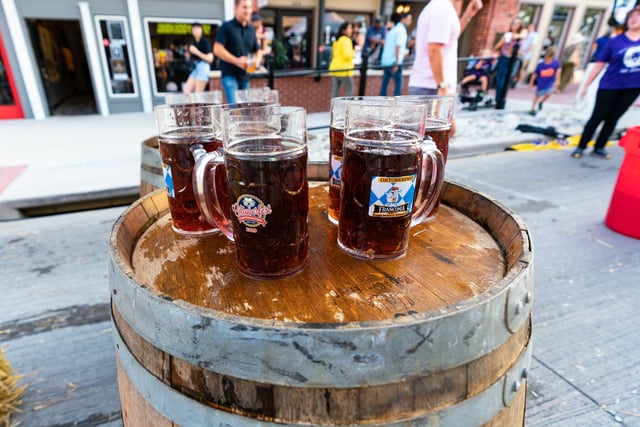 Large JPG-Oktoberfest-104.jpg