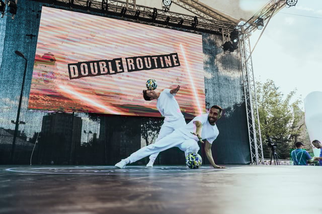 Double Routine at Super Ball.jpg