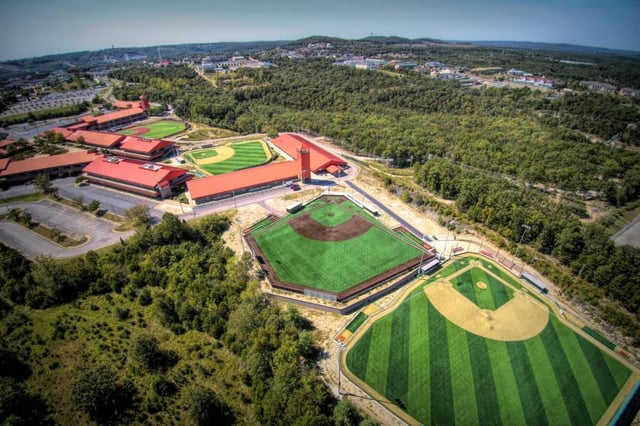 BaseballFieldReplica2000_0.jpg