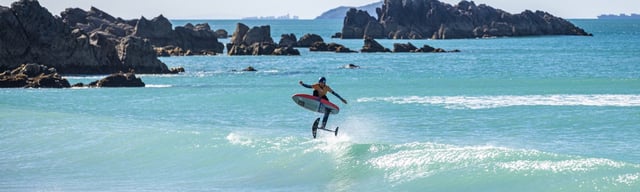 White Minimalist Profile LinkedIn Banner.jpg