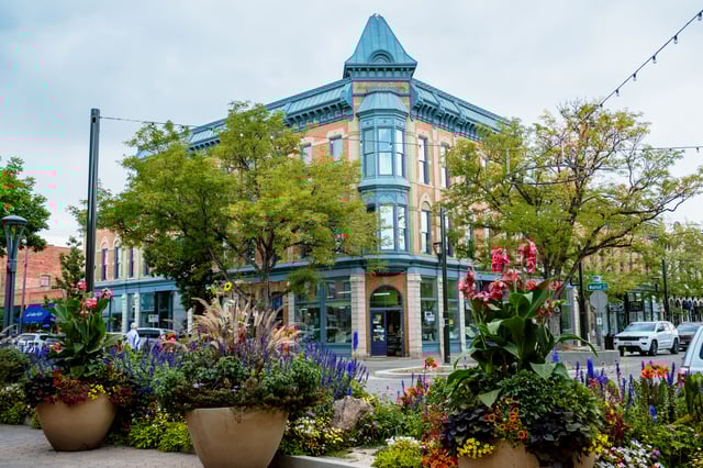Downtown_Foco_OldLindenHotel - resized.jpg
