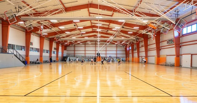 sports-fieldhouse-gym2-p28ck65kst8jj7f73unp3x7s3kghfzfbkxvozistwg.jpg