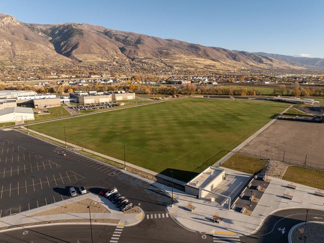 DJI_20251113155903_0732_D-medium.jpg