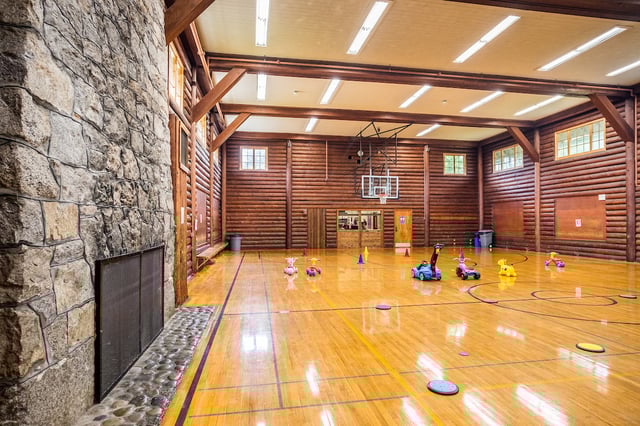 Des Moines Field House_Sean Puno-13.jpg