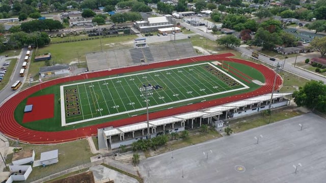dms33880_Football_Stadium__Turf__1.jpg