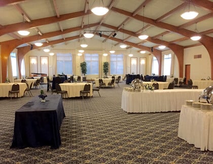 adrianroombanquet2.jpeg