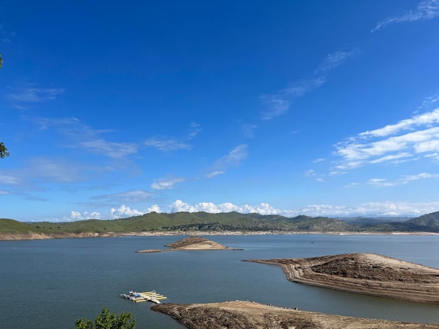 Millerton Lake 1 - DH.jpg