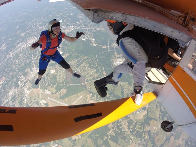 Flying Tigers Sports Parachute Center