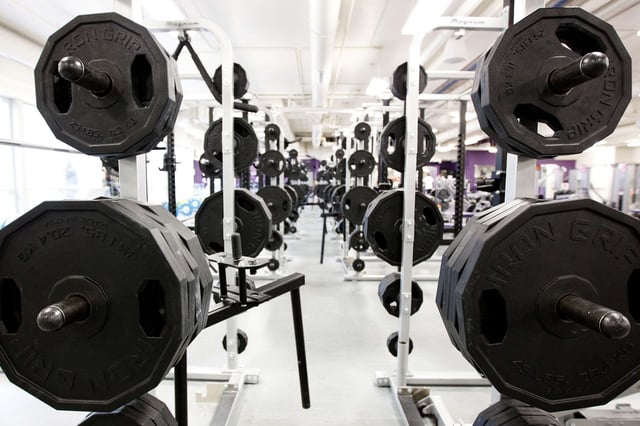 stthomas-weight-room
