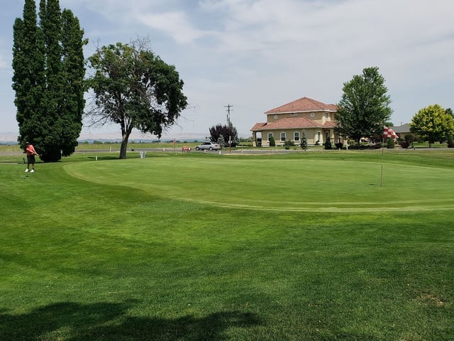 Mt. Adams Country Club and Golf Course 1