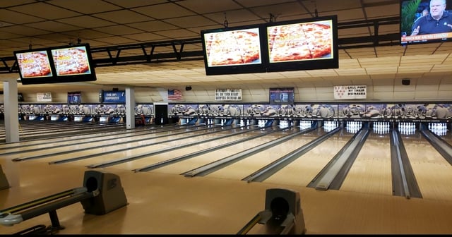Skipps' Bowling Center 1