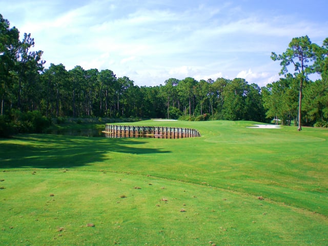 Bayou Club4