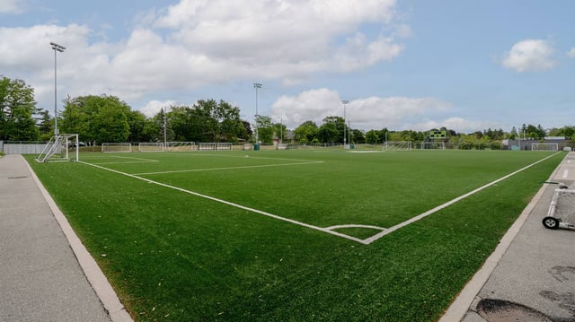 Field-Corner.jpg