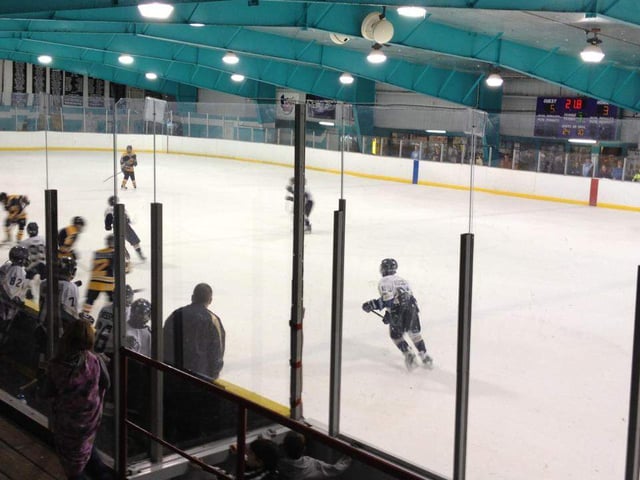 Frozen Pond Arena3