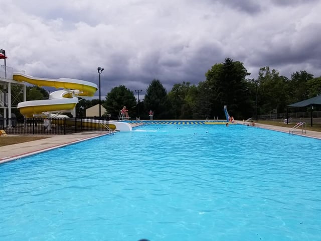 Carlisle Community Pool3