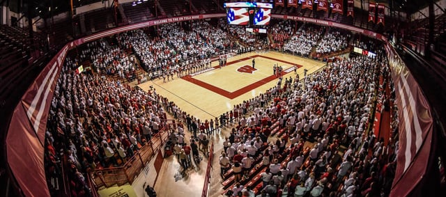 Field_House_Minnesota_100417_2_