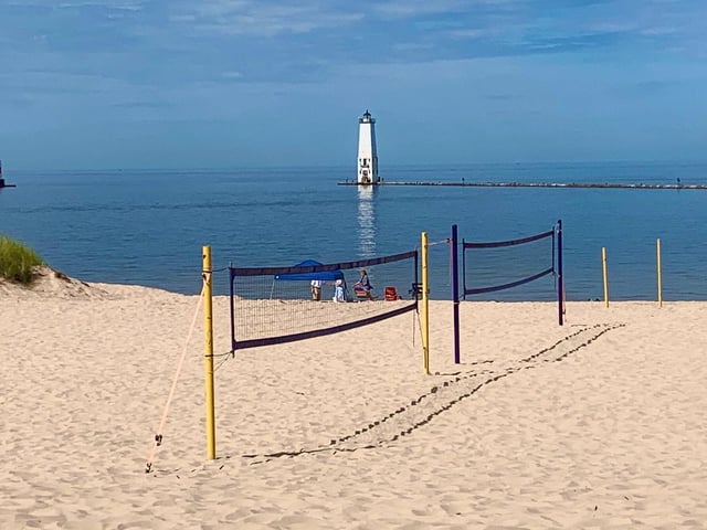 Frankfort Public Beach and Playground