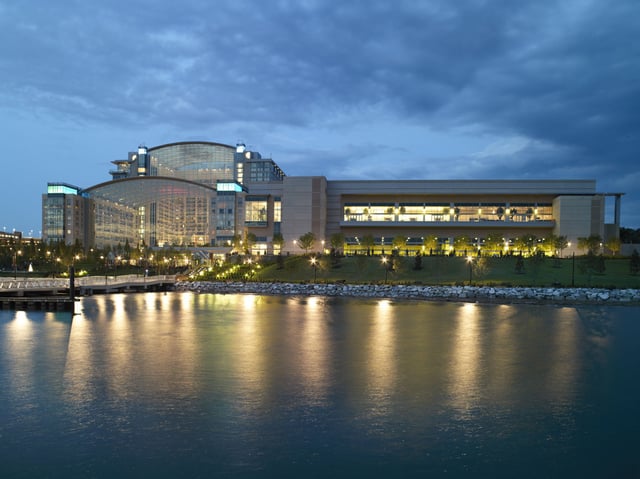 Gaylord-National-Resort-2014-56a237043df78cf7727358ed